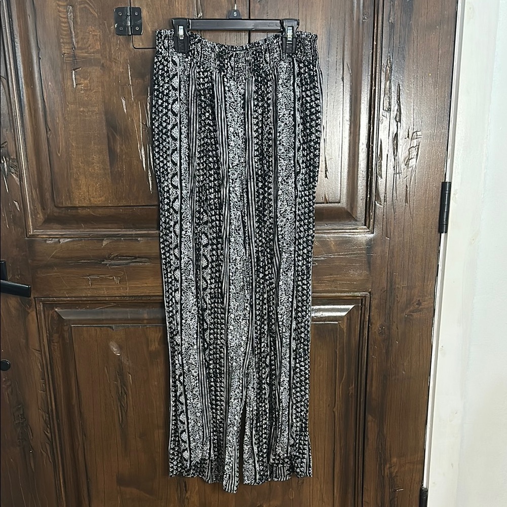 Billabong Chic Black and White Floral Striped Pants